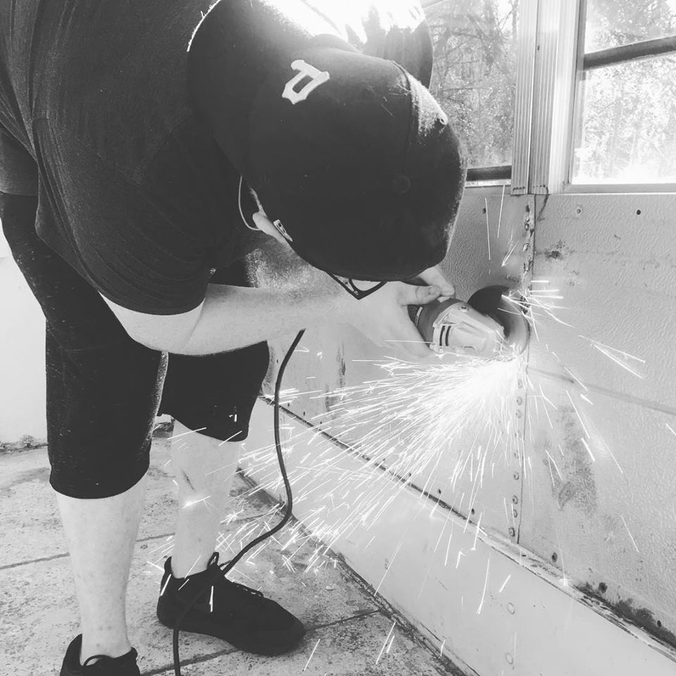 26734445_560092704360068_80917286532326340_n